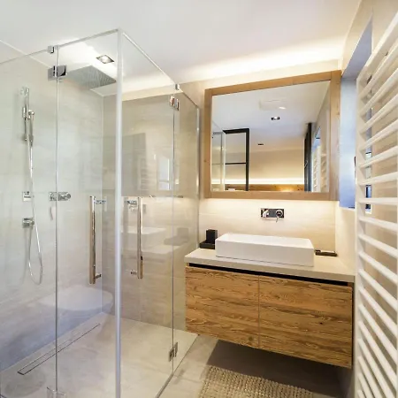 Chalet Premium In With 2 Saunas And Pool *