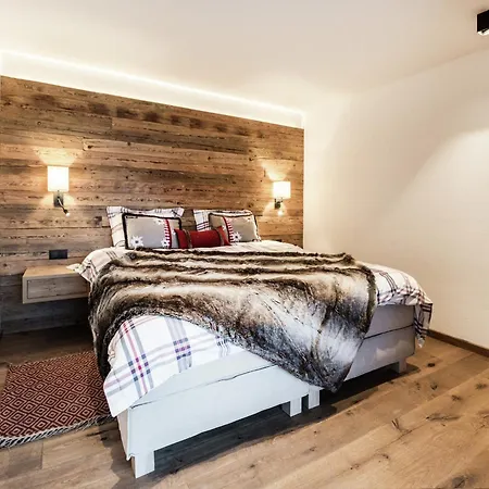 샬레 In Near Lift *