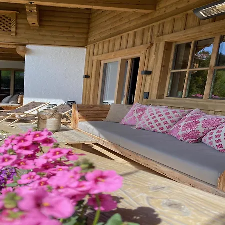 In Near Lift 샬레 바그라인